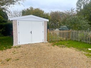 Photo 21- click for photo gallery